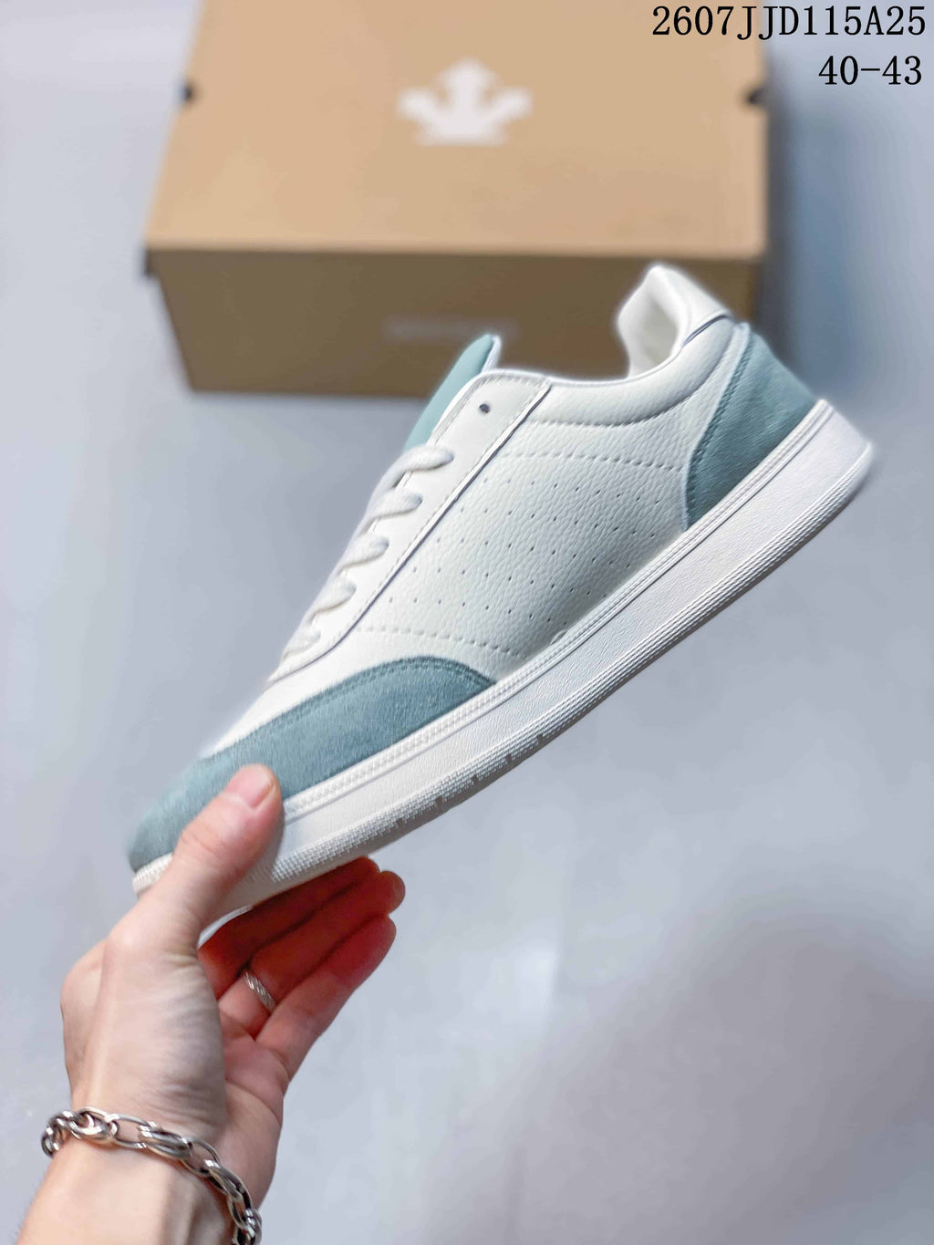 DESCENTE CHRON COURT SB Low-Top Sneakers White Light Blue D6292LSN55