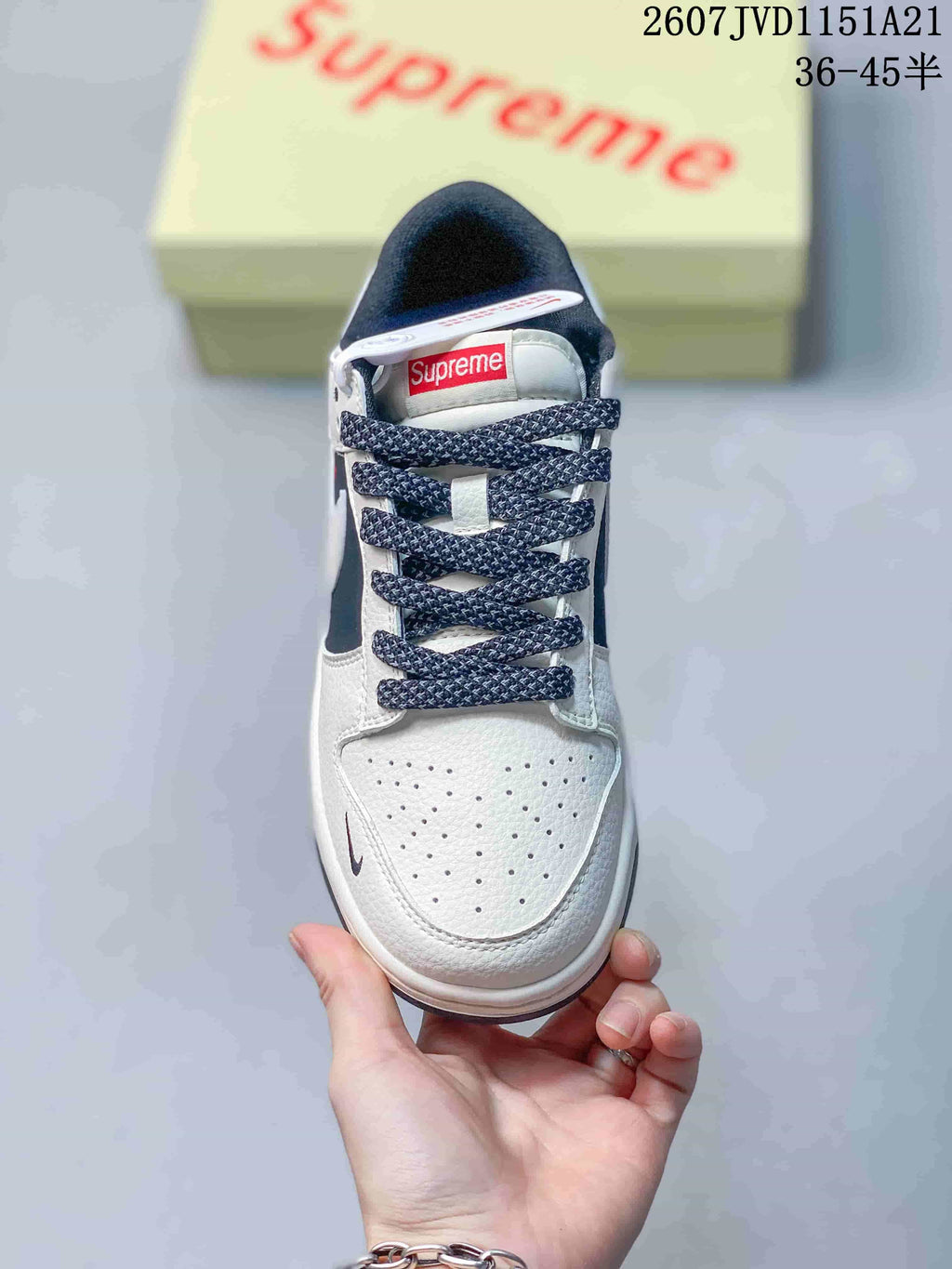 Nike Dunk Low Retro x Supreme White Navy Red 2607JVD1151A21