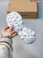Salomon XT-6 GTX Low-Top Sneakers White and Gray
