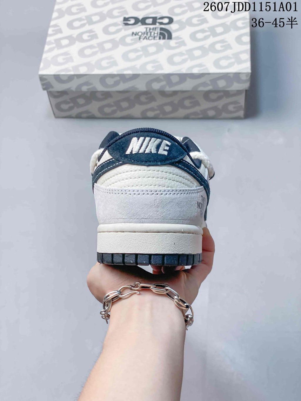 Nike SB Dunk Low x Carhartt-Inspired Low-Top Sneakers