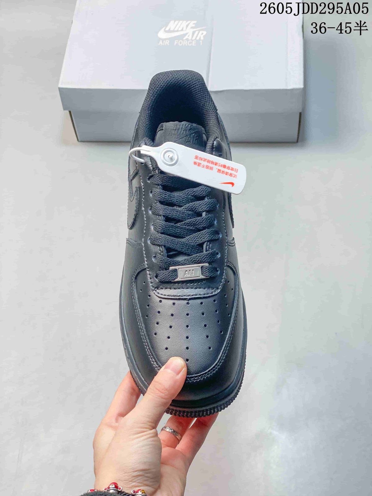 Nike Air Force 1 '07 LV8 Low Sneakers Black IR5599-00