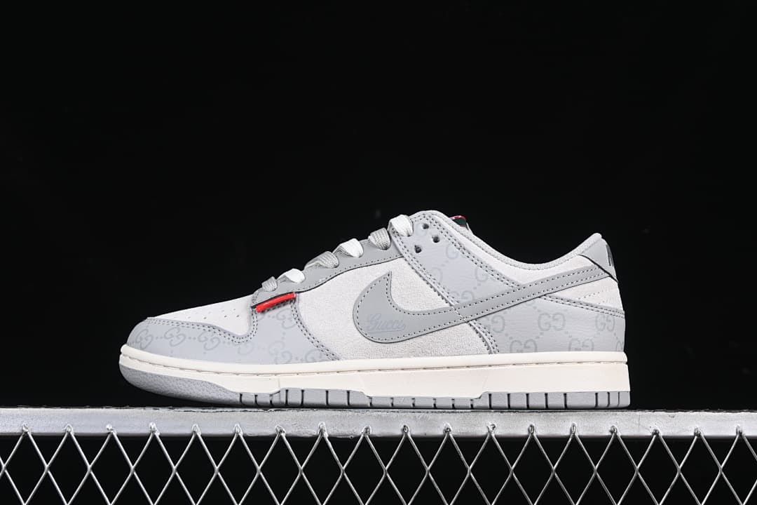 Nike SB Dunk Low Gray Patterned Sneakers DM6868-013
