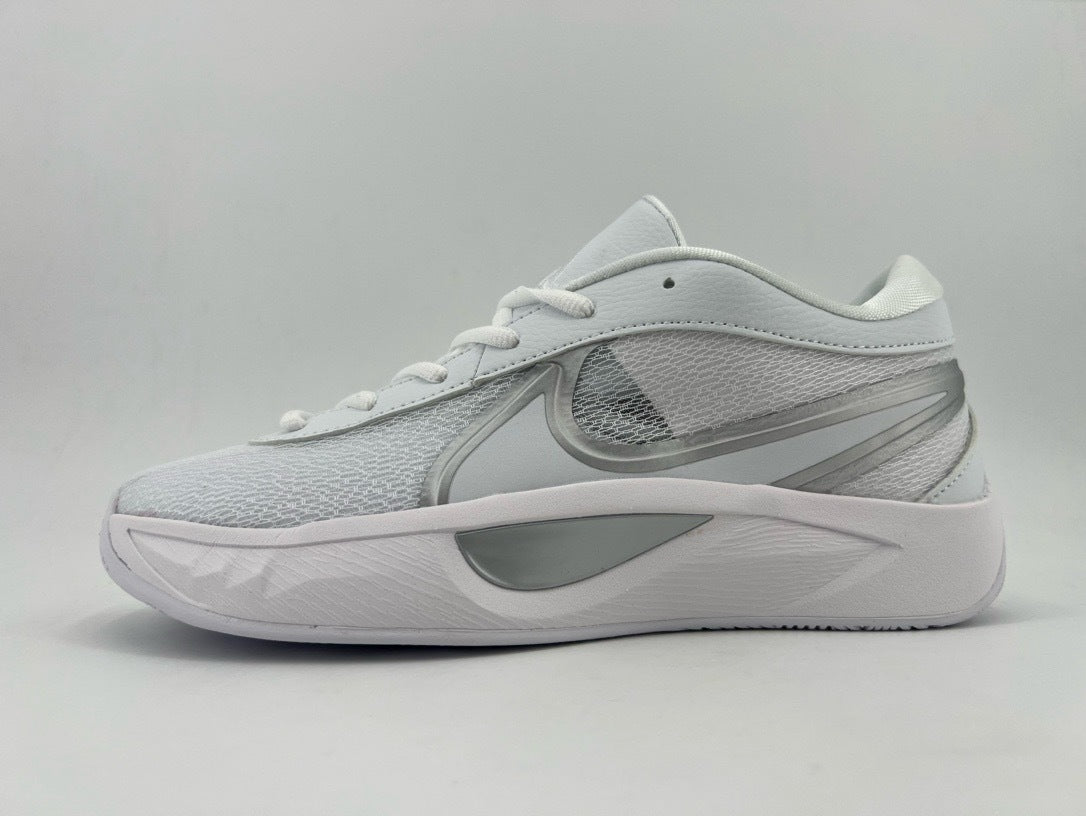Nike White Running Sneakers with Gray Swoosh