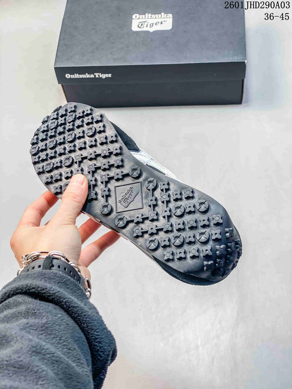 Onitsuka Tiger EDR 78 Black White Sneakers 2601JHD290A03