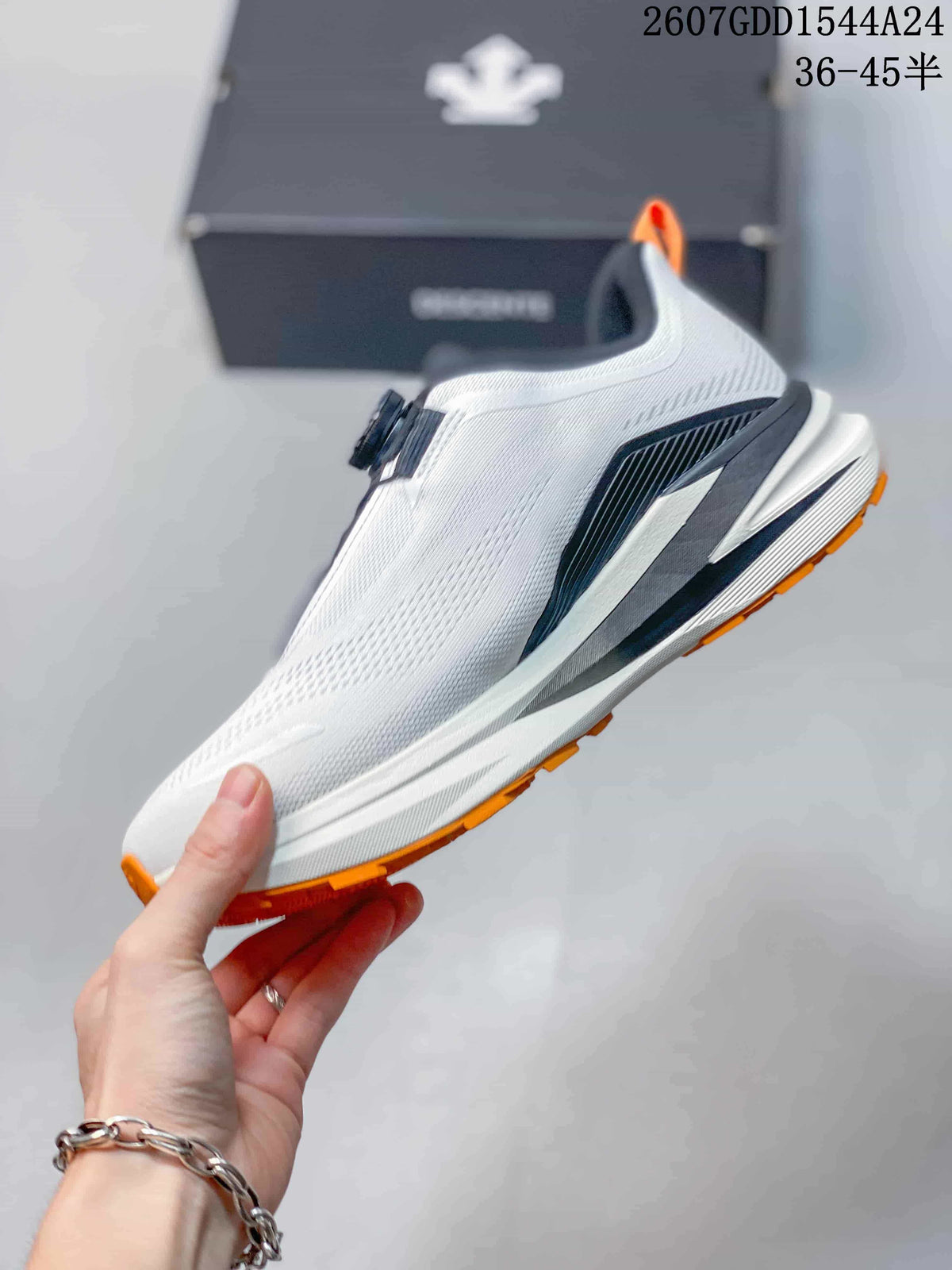 Descente Lavitate Wire 3.0 Running Sneakers White Black Orange