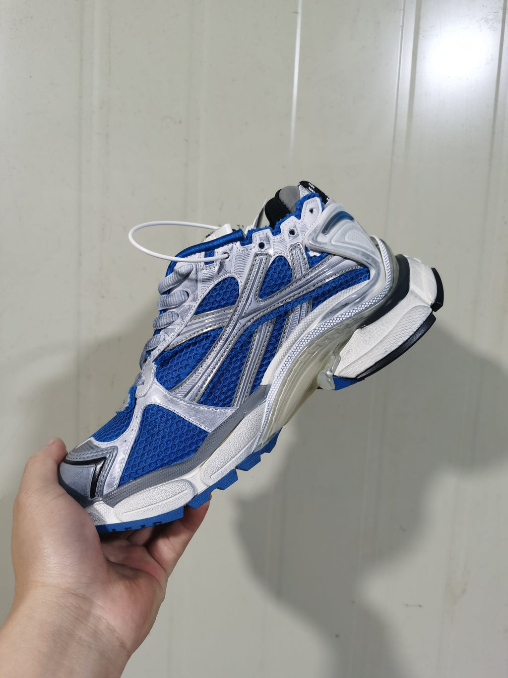 Balenciaga Runner 0575 White and Blue Sneakers