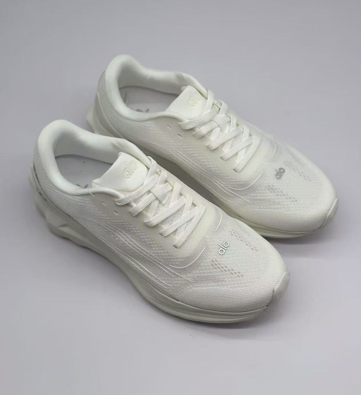 Alo White Low-Top Sneakers