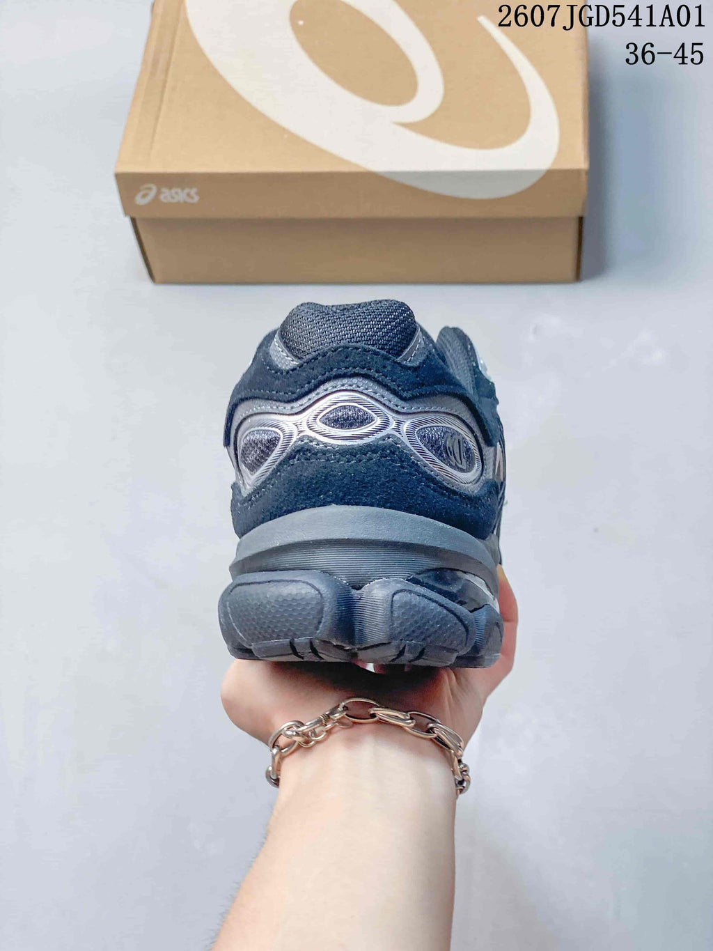 ASICS GEL-NYC 2.0 Sneakers in Navy and Silver
