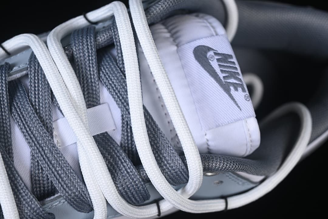 Nike SB Dunk Low PeaceBird Blue Grey Sneakers