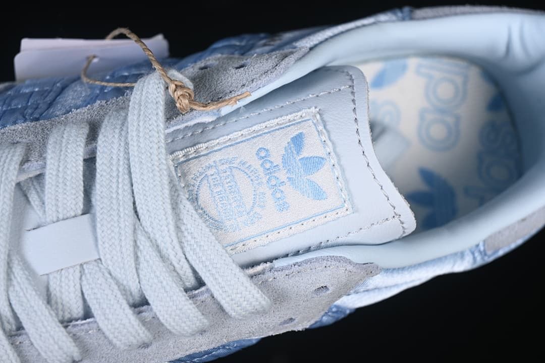 adidas Samba OG HQ5160 Blue Satin Sneakers