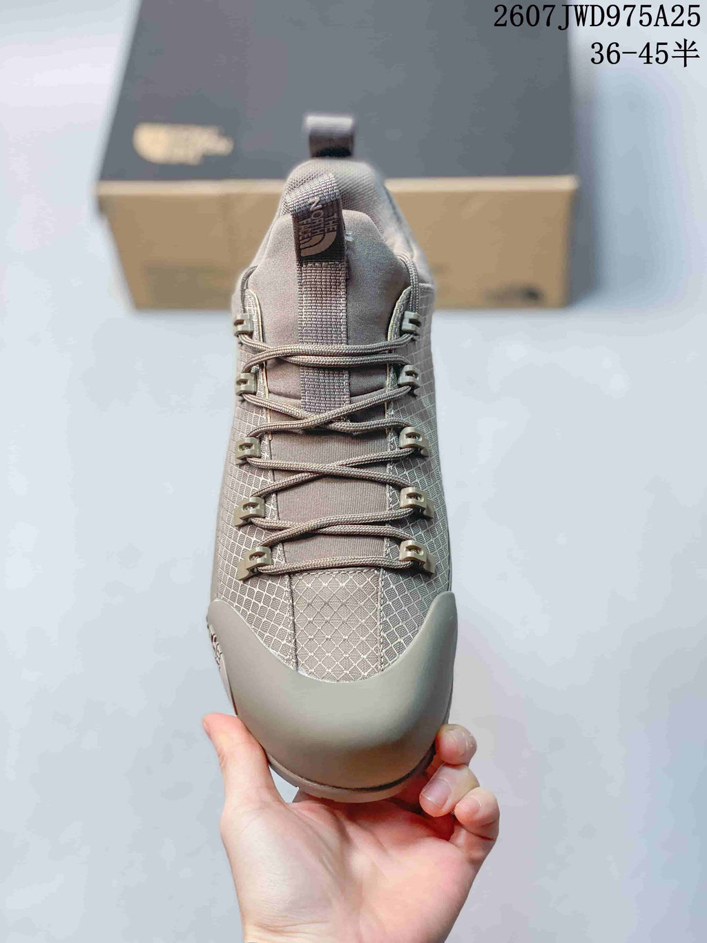 The North Face 2607JWD975A25 Gray Hiking Sneakers