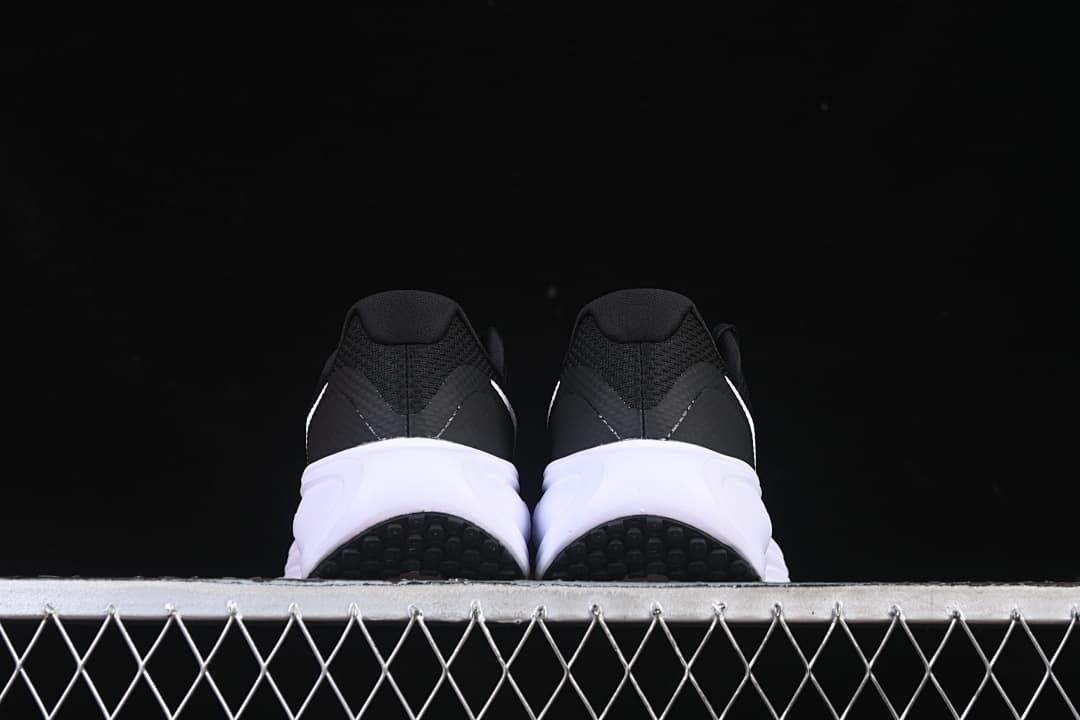 Nike Revolution 8 Running Shoes Black White HJ9198-003