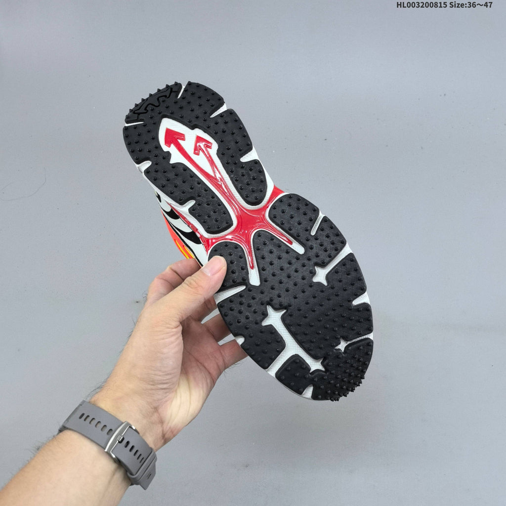 Off-White Be Right Back Low-Top Sneakers in Black and Orange