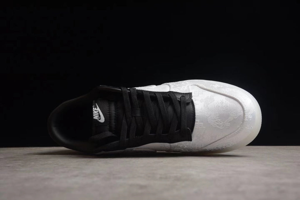 Nike SB Low-Top Sneakers White Black FN0315-110