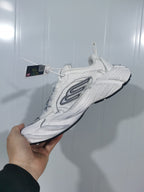 9110 White Black Grey Lace-Up Sneakers