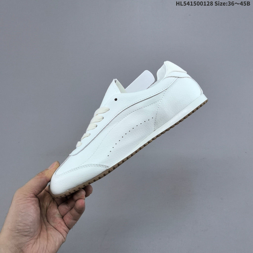 Alo Yoga Sunset Sneaker Low-Top in White and Black
