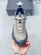 DESCENTE TERRAIND Low-Top Hiking Sneakers Beige Navy SQ323LCR92
