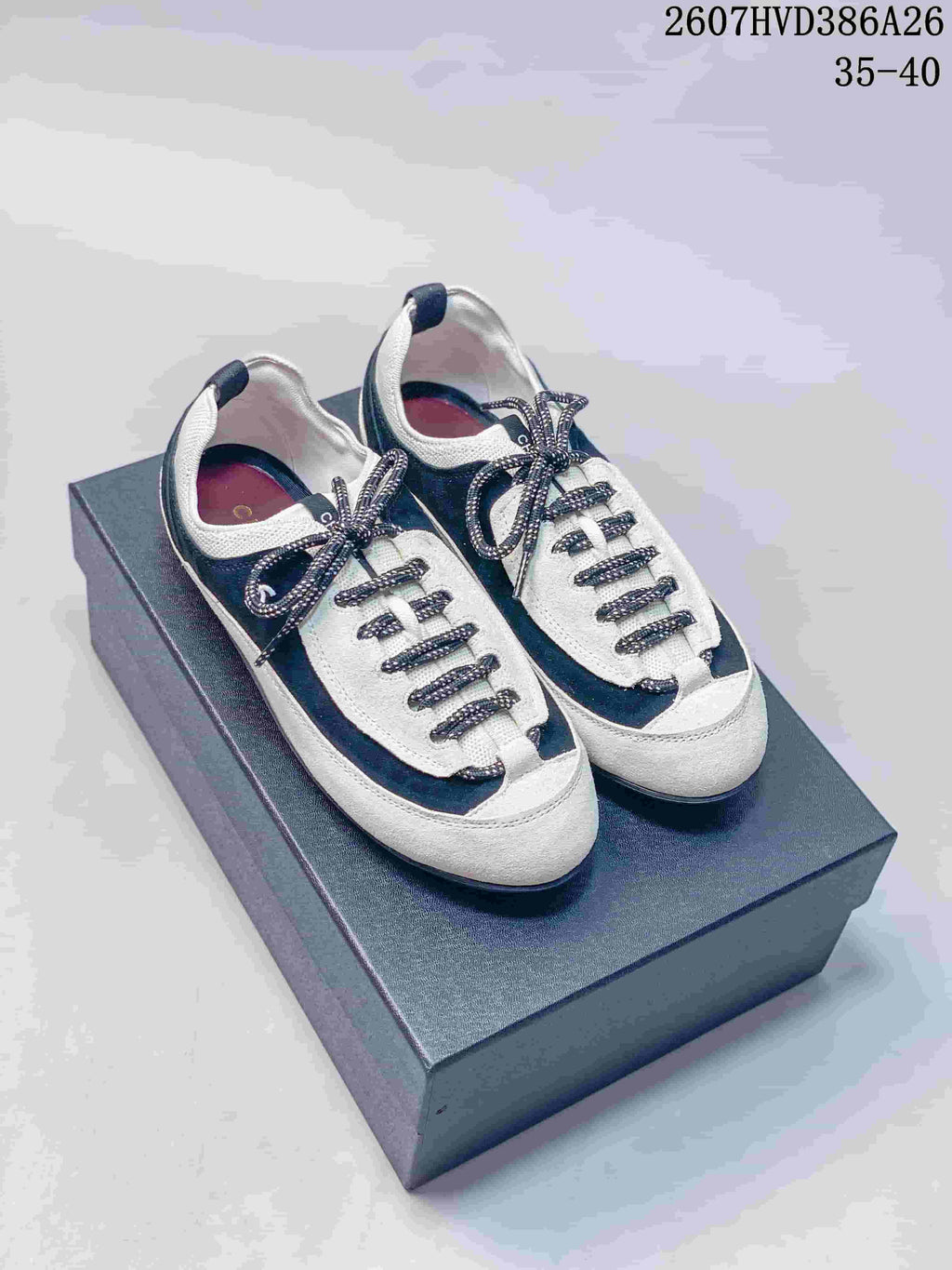 Chanel Black and White Low-Top Sneakers 2607HVD386A26