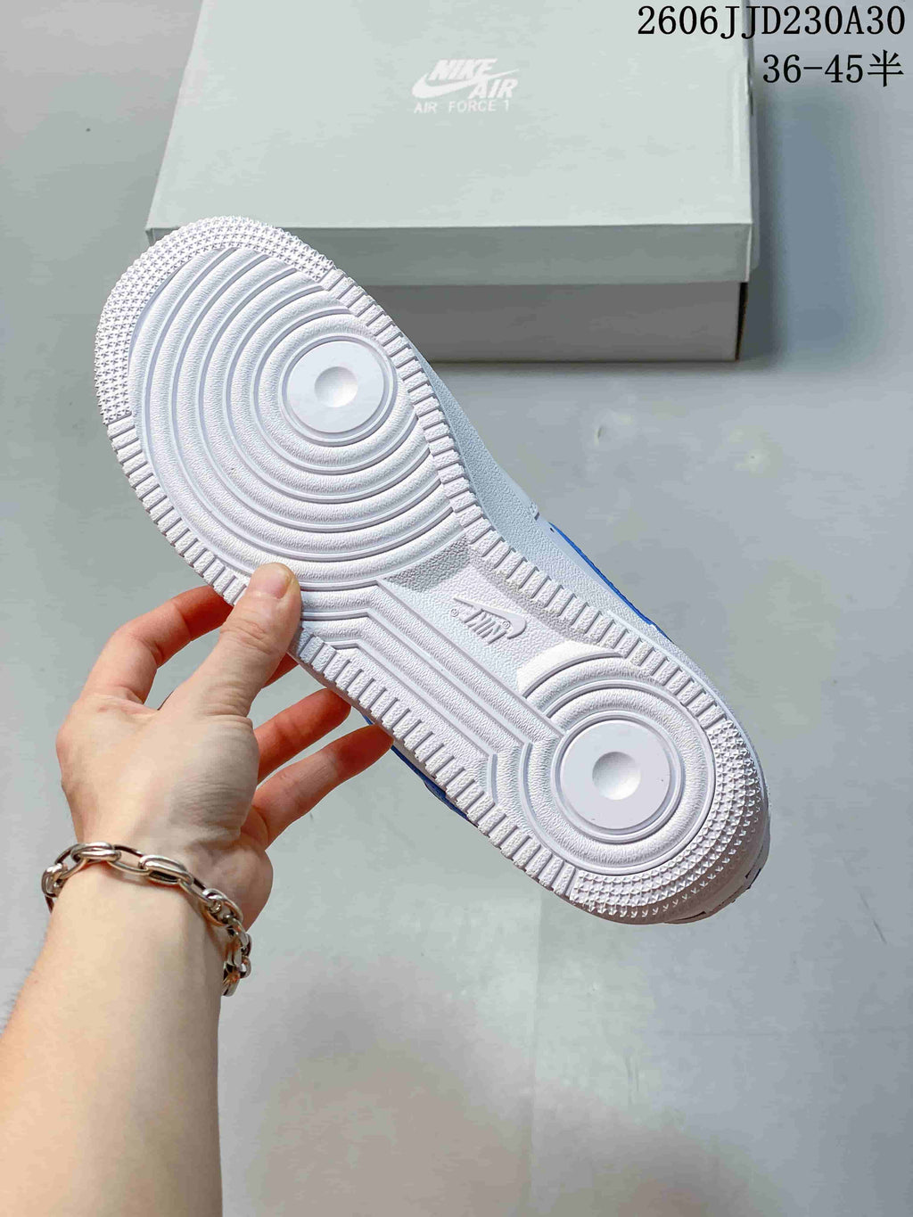 Nike Air Force 1 ’07 Low White and Blue Sneakers