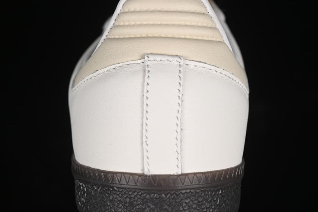 adidas Samba OG Vegan IH2751 Sneakers in White and Pink