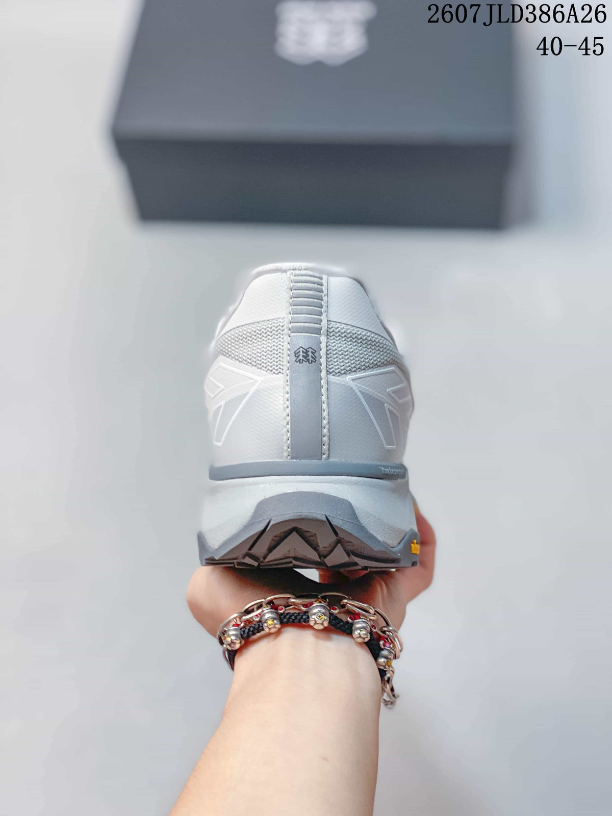 KOLON SPORT EGG LITE 2.0 White Hiking Sneakers