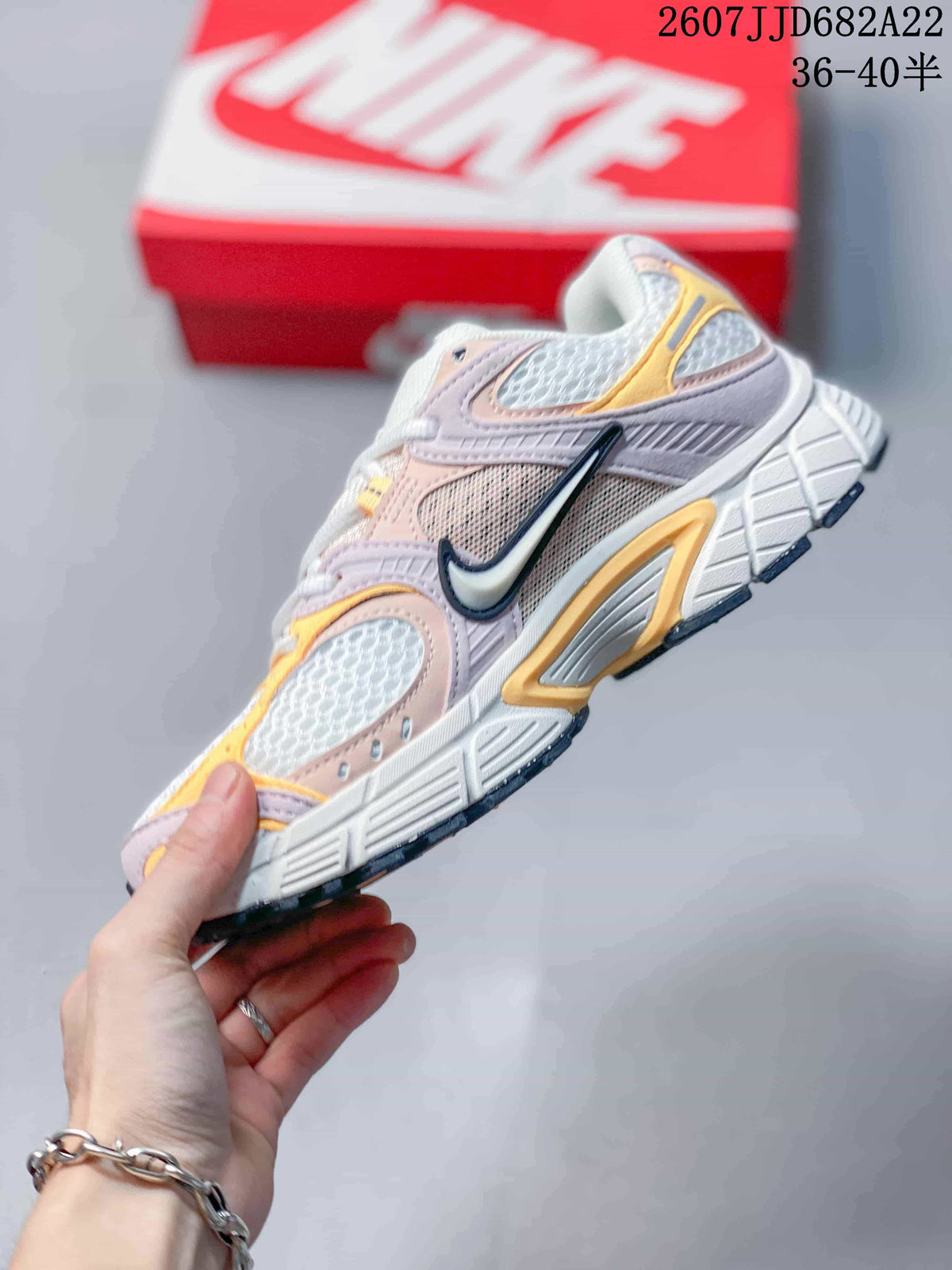 Nike V5 RNR Sneakers Pink Yellow White 2607JJD682A22