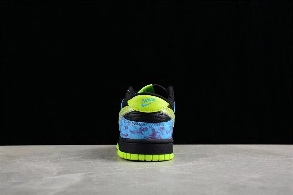 Nike SB DV1694-900 Low-Top Sneakers Black Blue Green