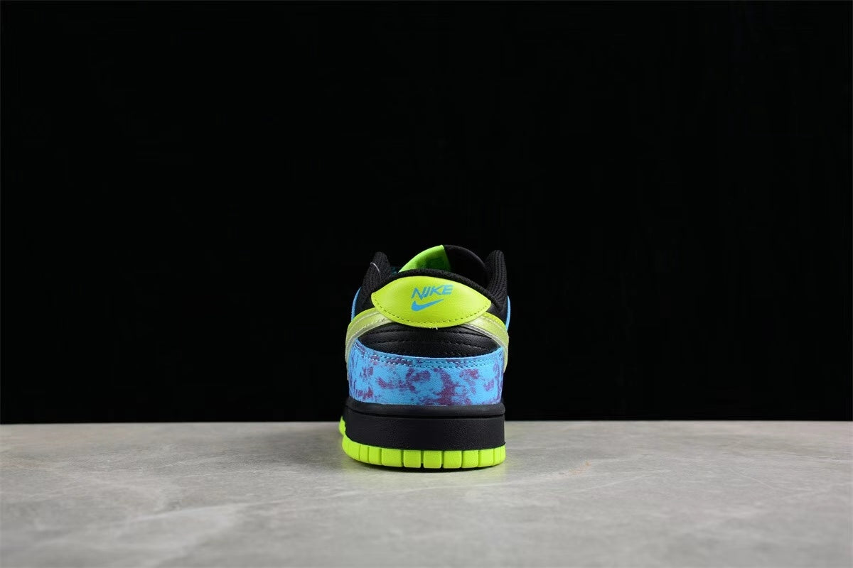 Nike SB DV1694-900 Low-Top Sneakers Black Blue Green
