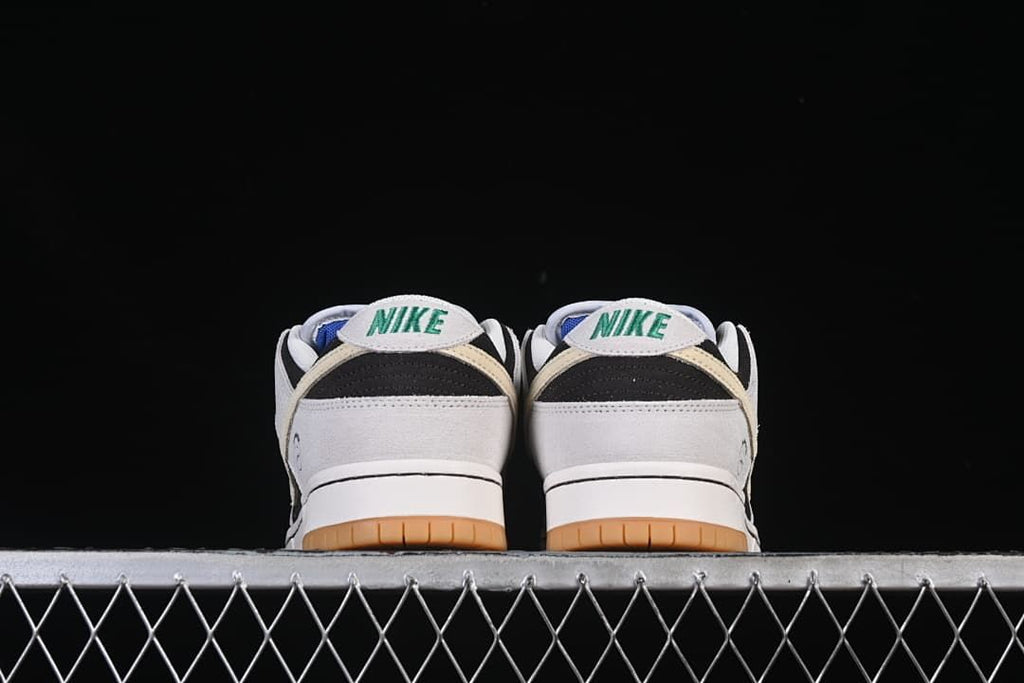 Nike SB Dunk Low Pro Sneakers Black Cream HF3704-001