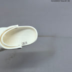 Crocs Classic Clog in White