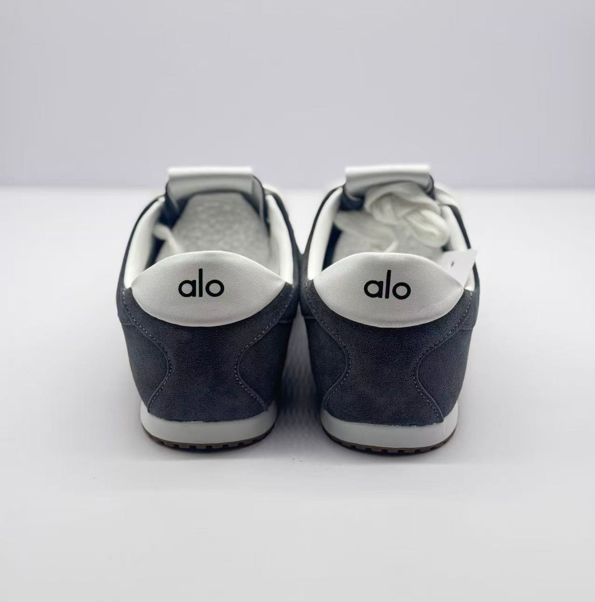 Alo Carbon Gray Low-Top Sneakers