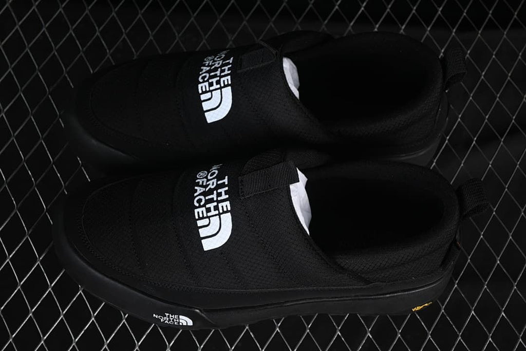 The North Face Mountain Essentials Slip-On Shoes Black NF0A8AD94QI-087