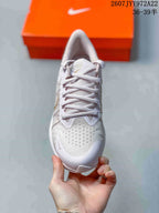 Nike Air Zoom Winflo 8 White Gold Running Sneakers