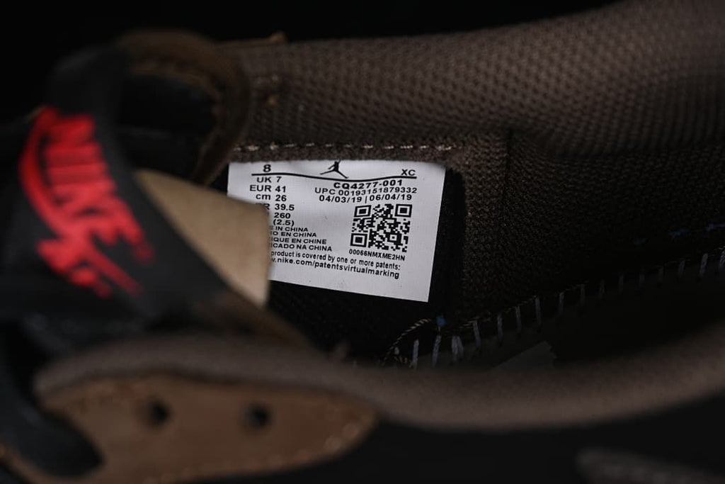 Nike Travis Scott x Air Jordan 1 Low OG Sneakers CQ4277-001