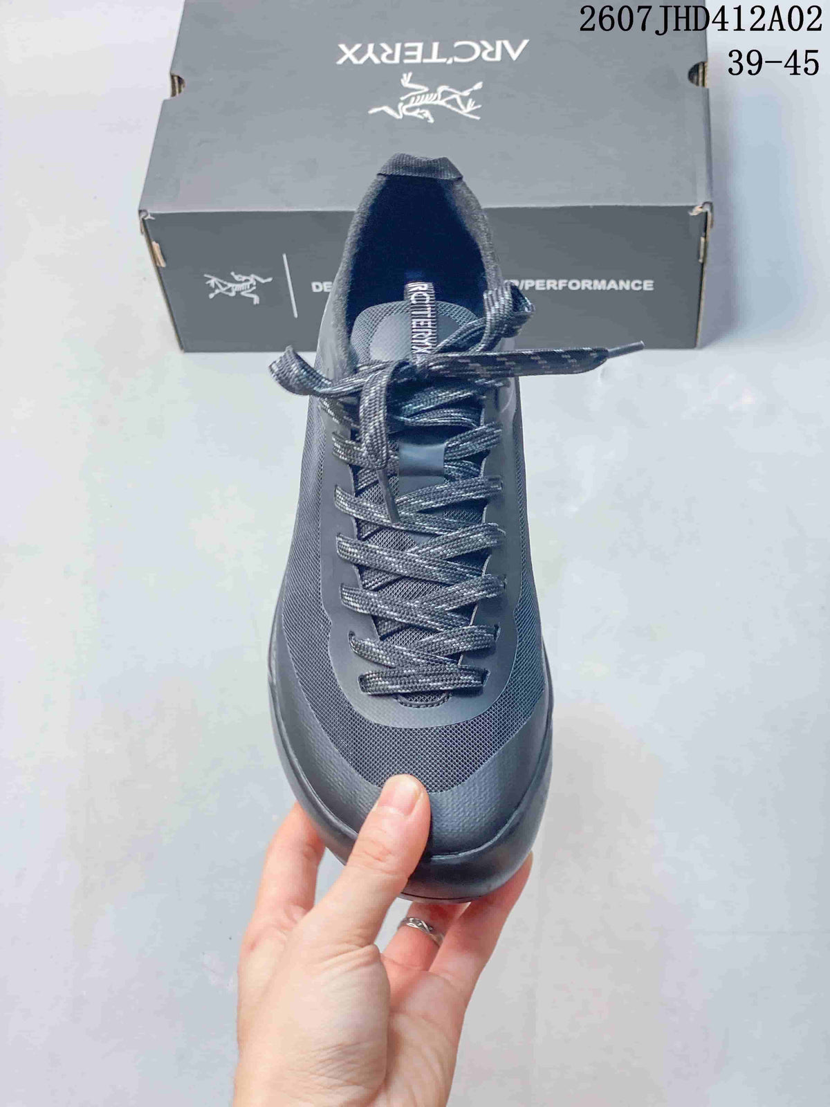 Arc'teryx Konseal LT W Women's Hiking Shoes Gray
