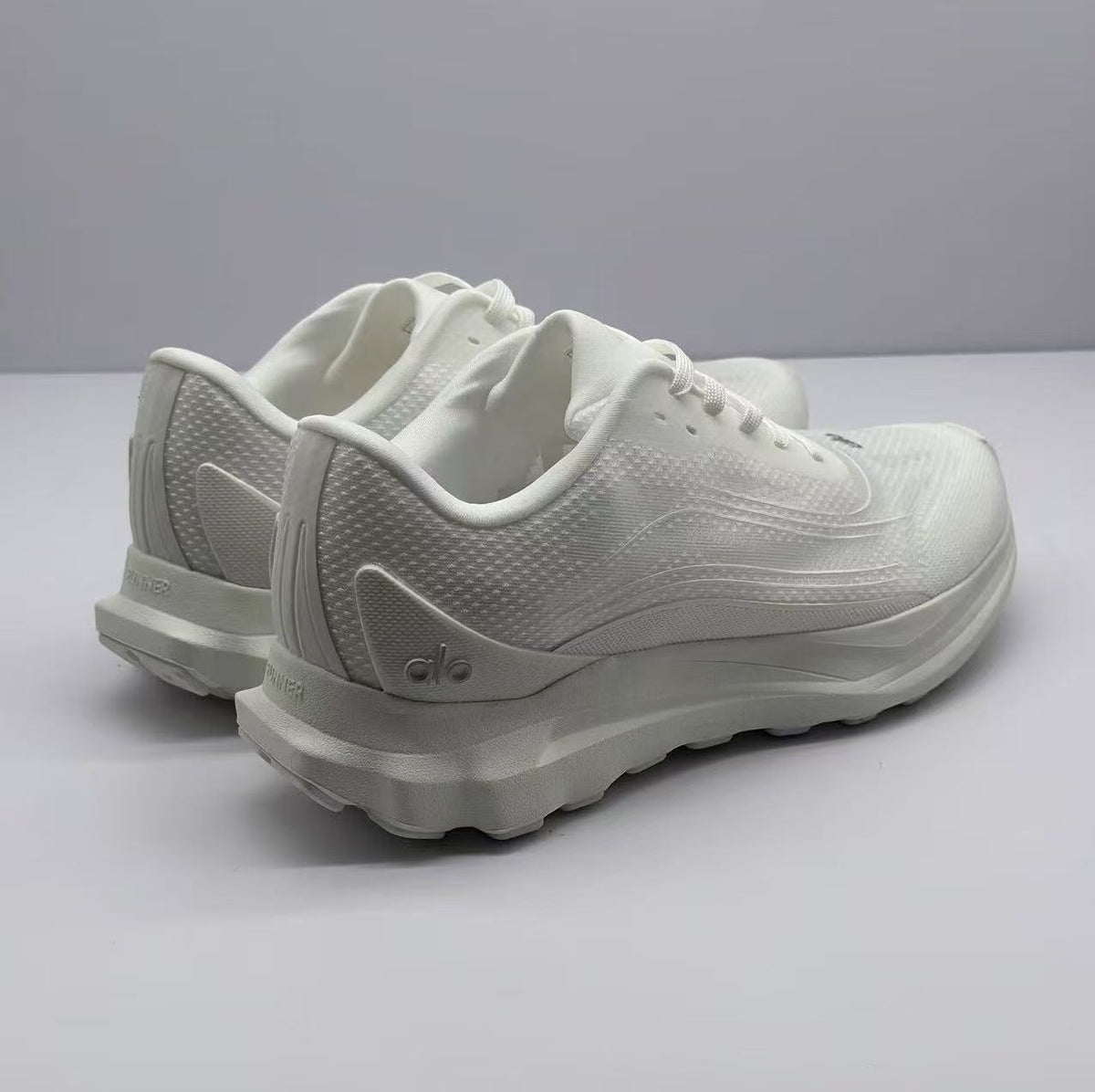 Alo White Low-Top Sneakers