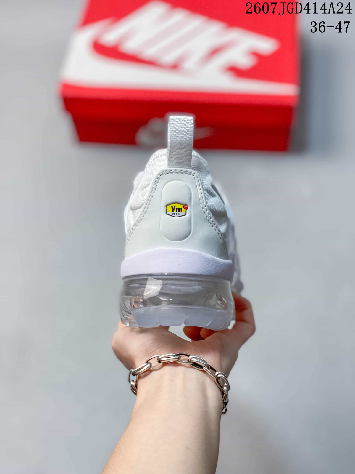 Nike Air VaporMax Plus White Sneakers 2607JGD414A24