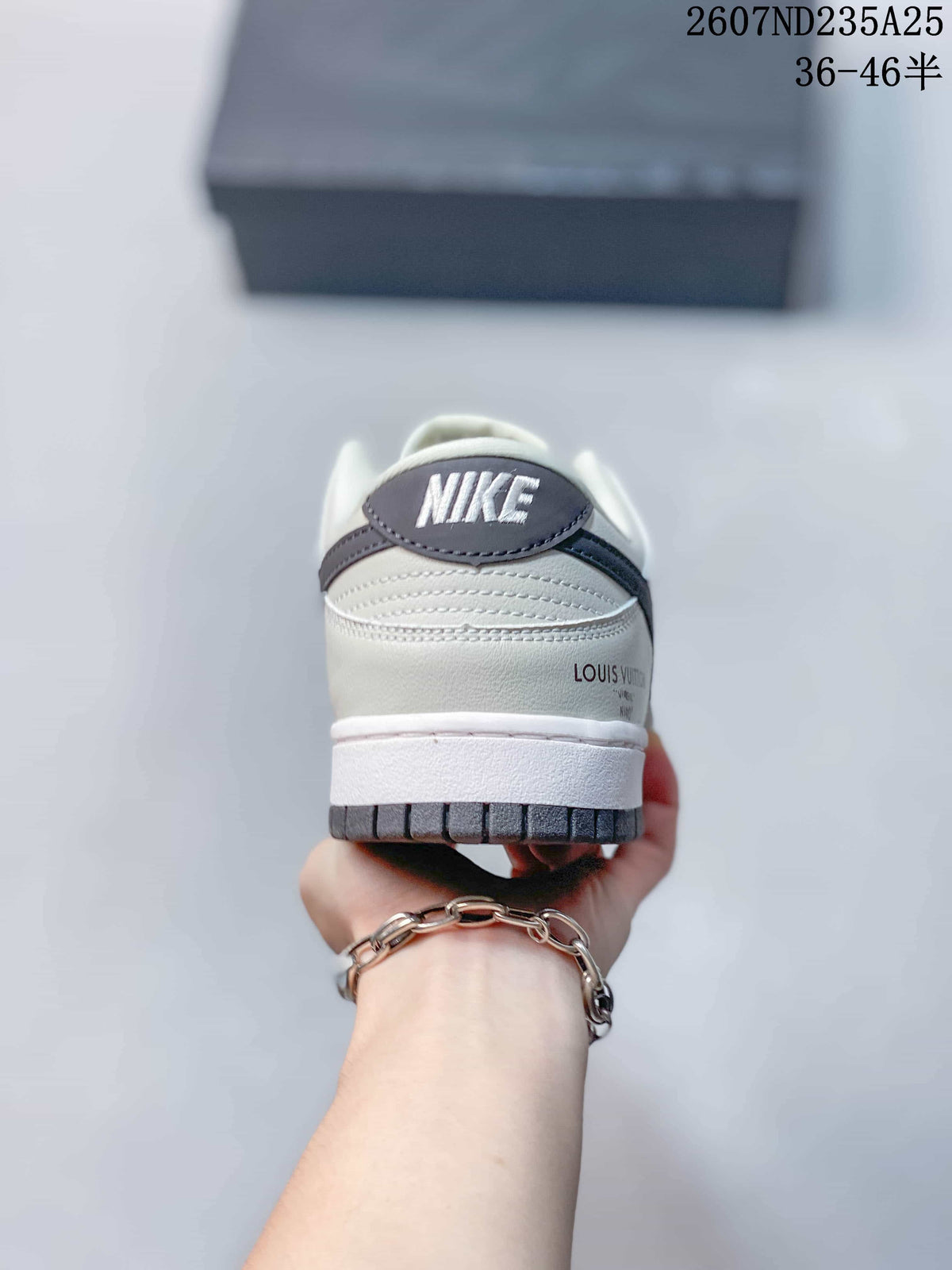 Nike SB Dunk Low Pro Sneakers White Grey 2607ND235A25