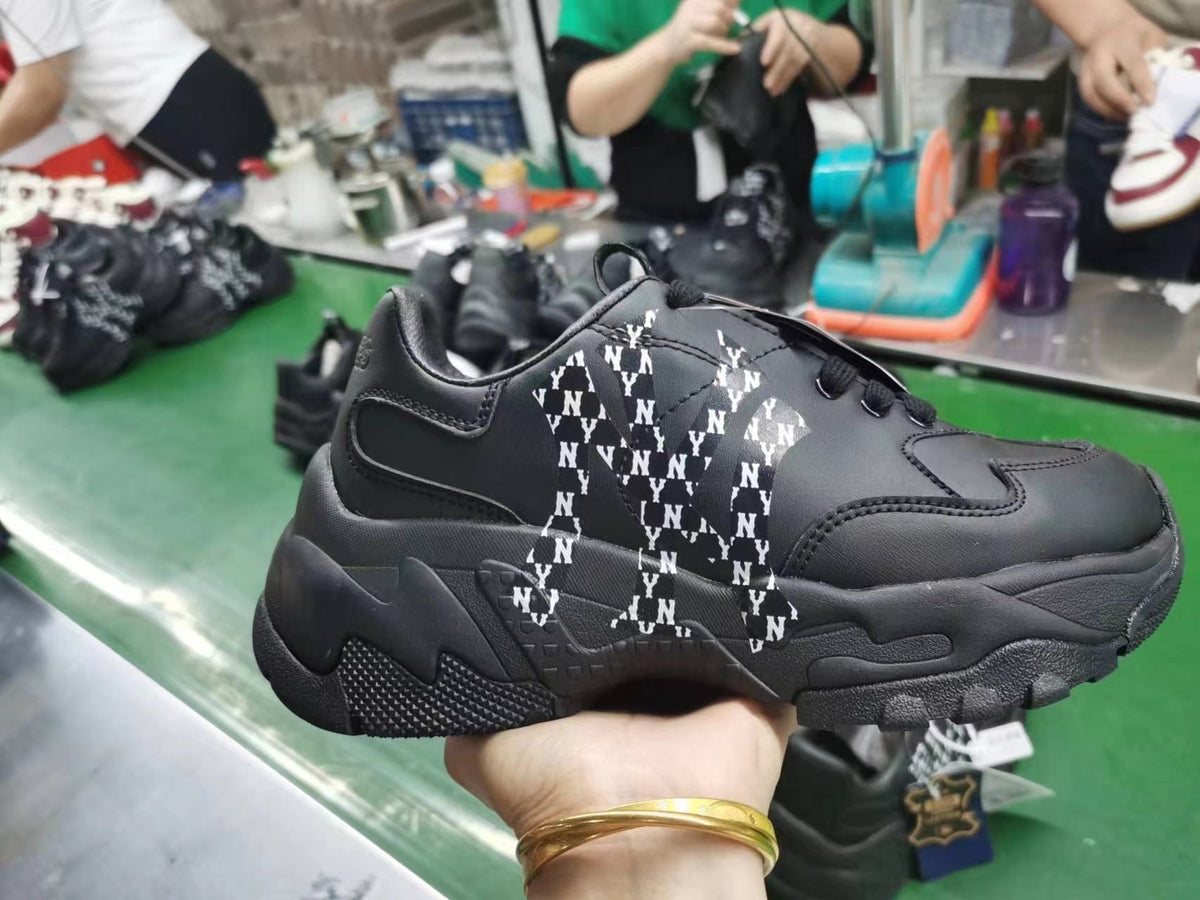 MLB NY Pattern Black Chunky Sneakers