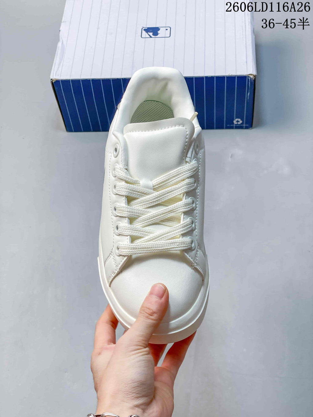 MLB Chunky Classic White Low-Top Sneakers 3ASXAM82N
