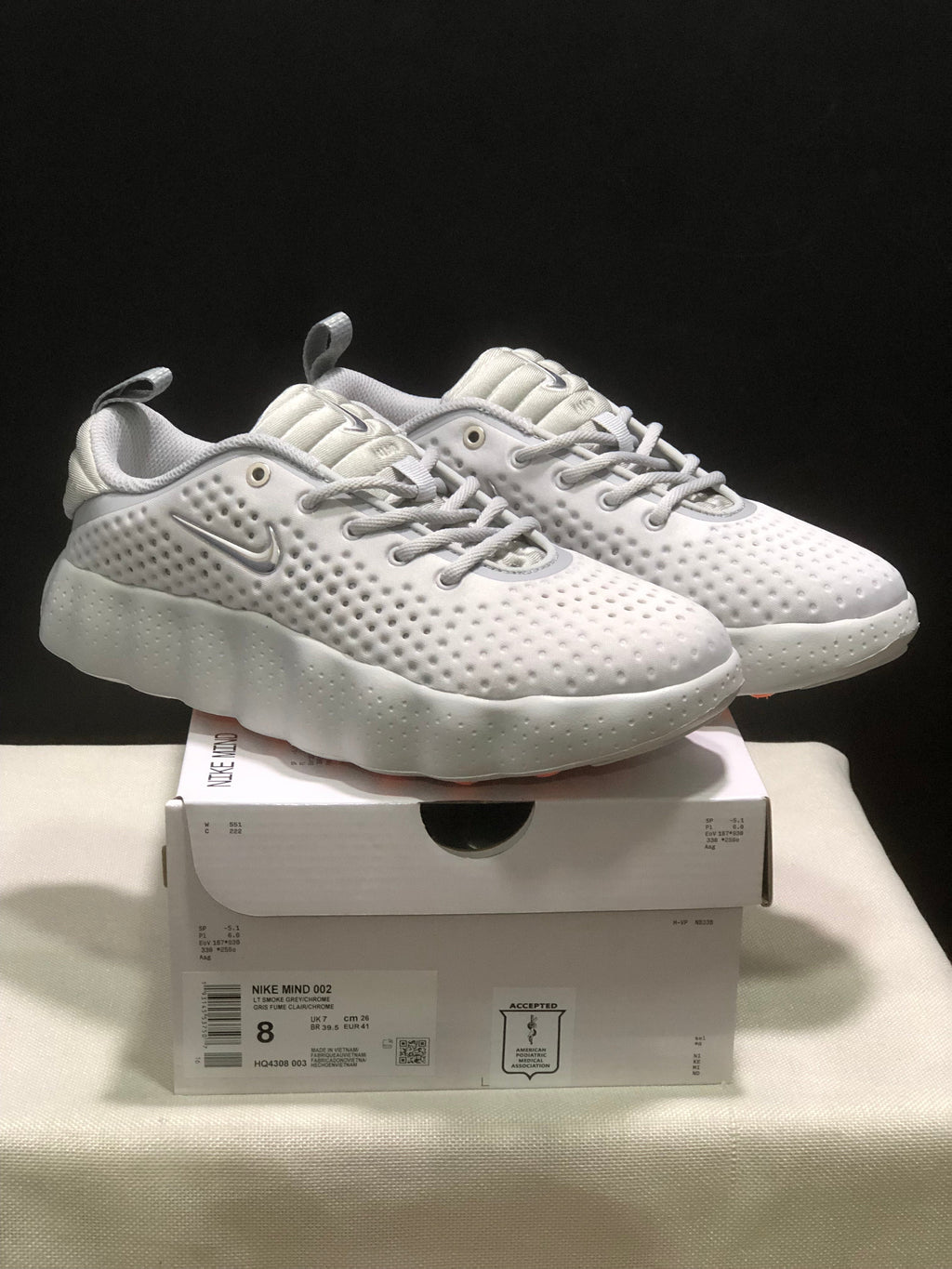 Nike Mind 002 White Textured Training Sneakers