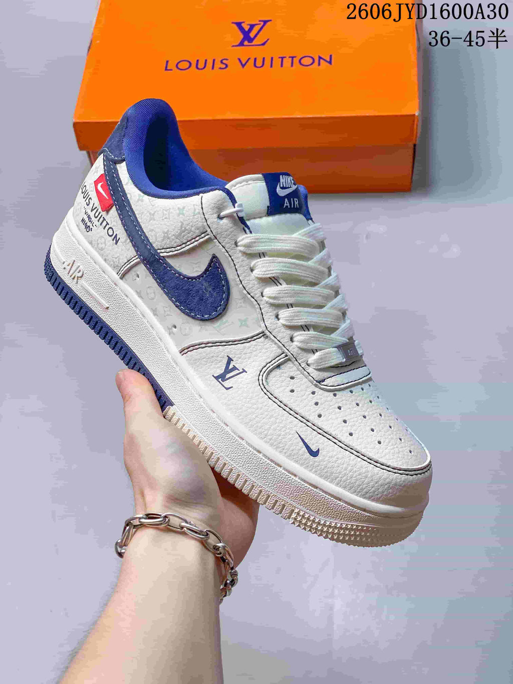 Nike Air Force 1 '07 Low Sneakers in White and Blue