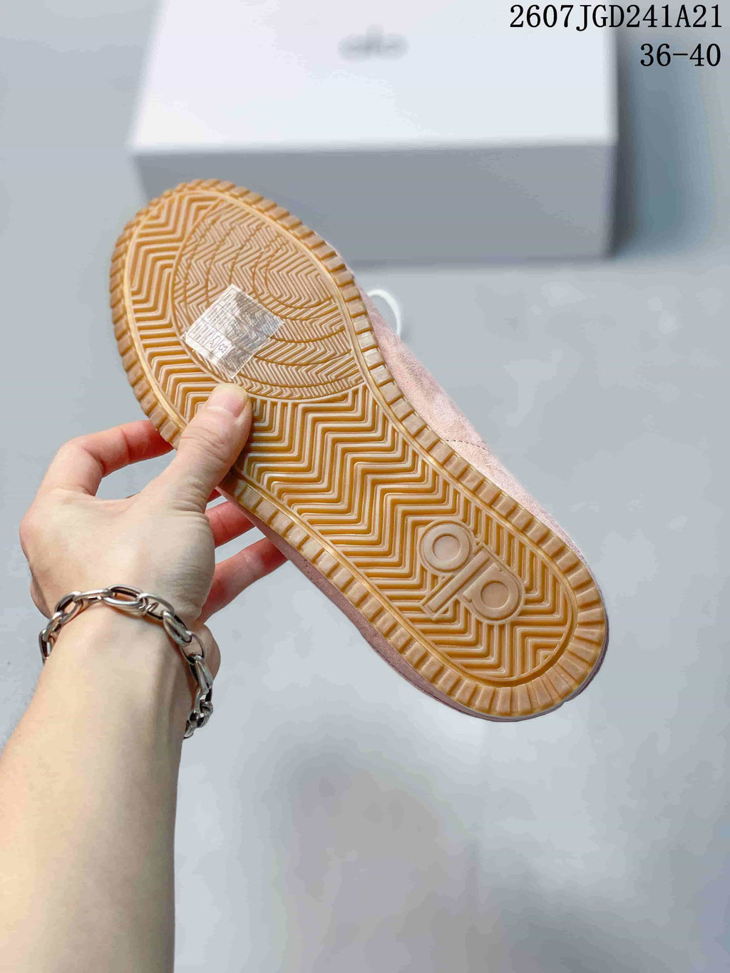 Alo Yoga Launches Mule Sneaker Pink A1004U