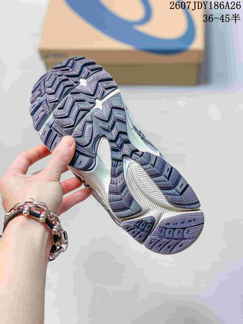 ASICS Gel-Kahana 8 FL Sneakers, Light Gray