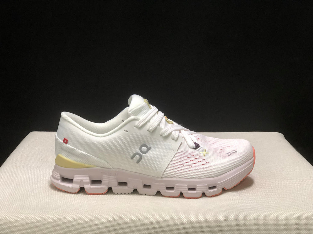 On Cloud X4 Low-Top Running Shoes Ivory Sand
