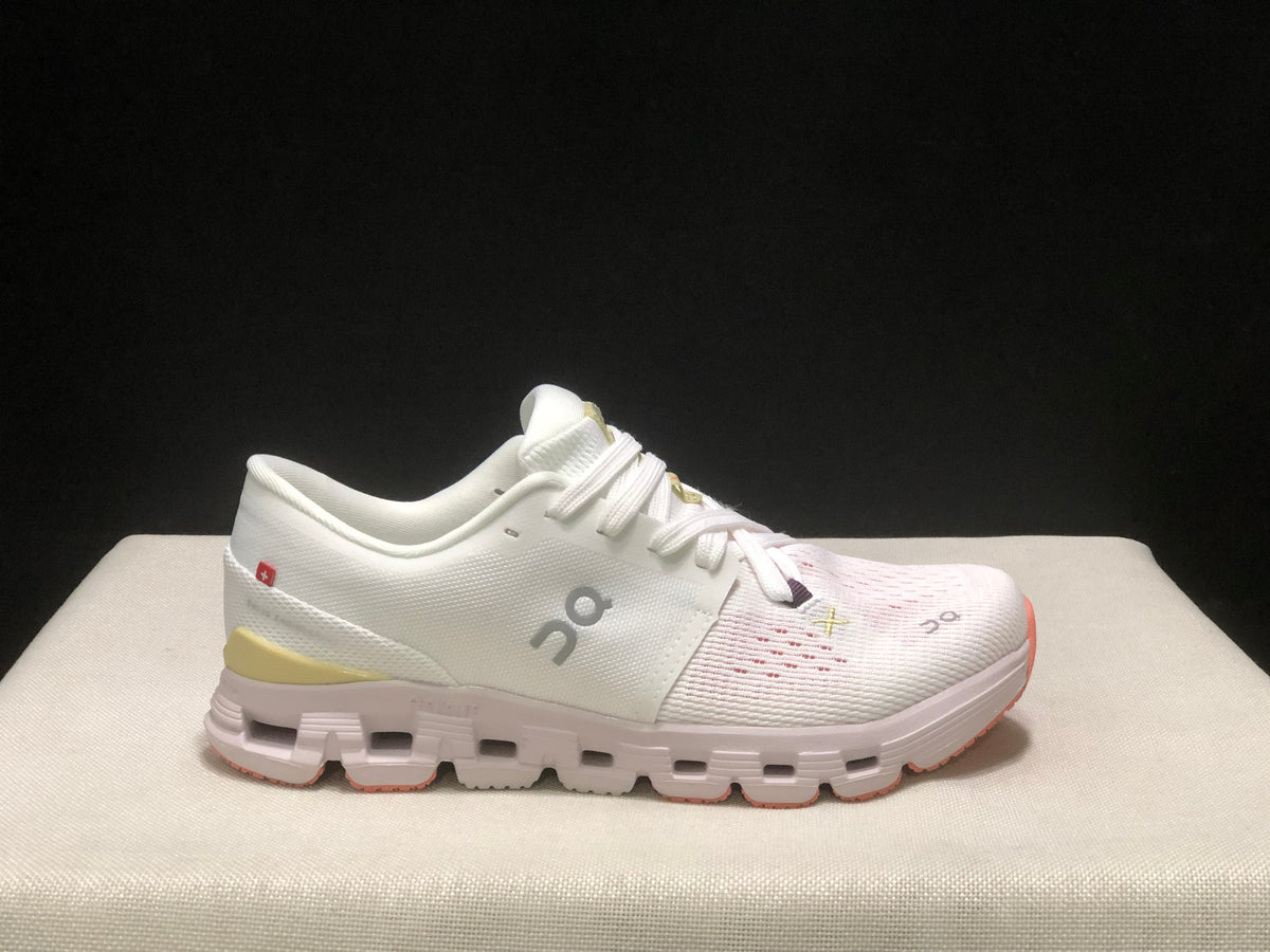 On Cloud X4 Low-Top Running Shoes Ivory Sand