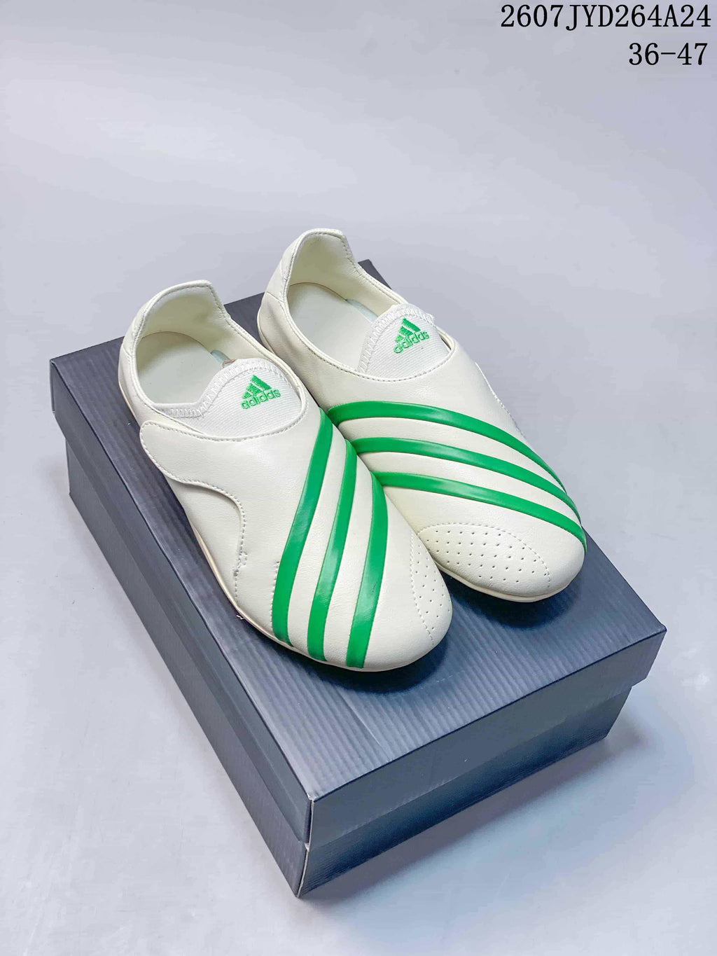 adidas Pharrell Williams Virginia Vario Flat Earther Shoes KL7668