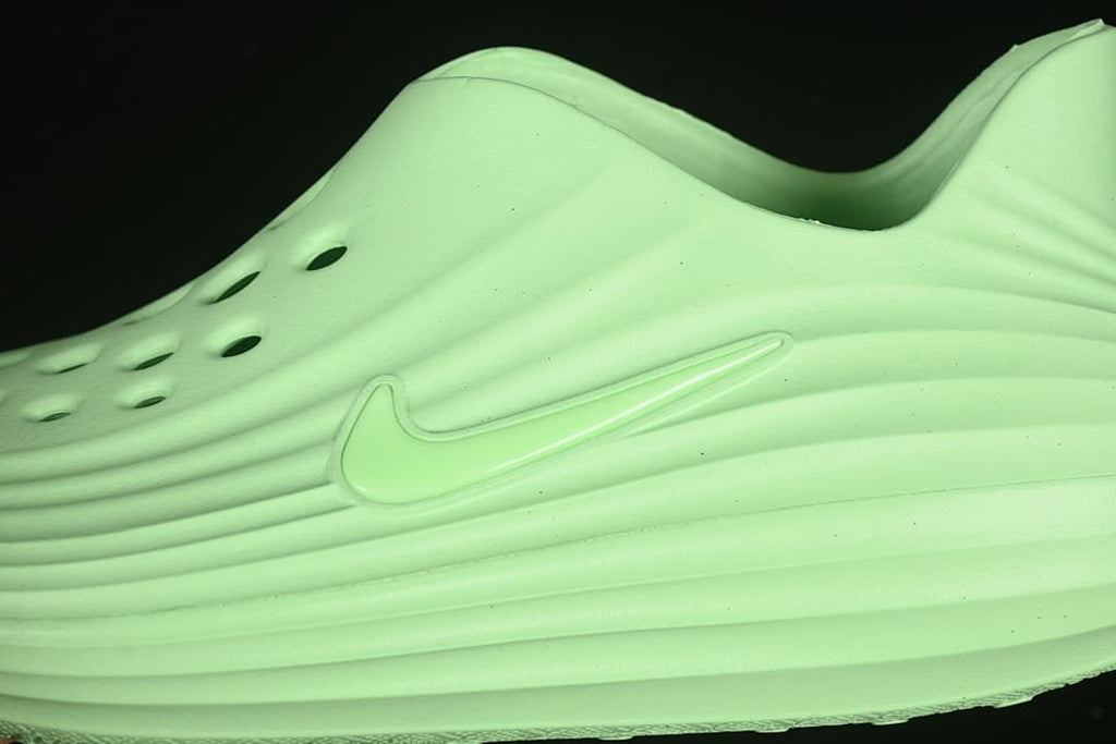 Nike ReactX Rejuven8 Clogs in Light Green HV5062-700