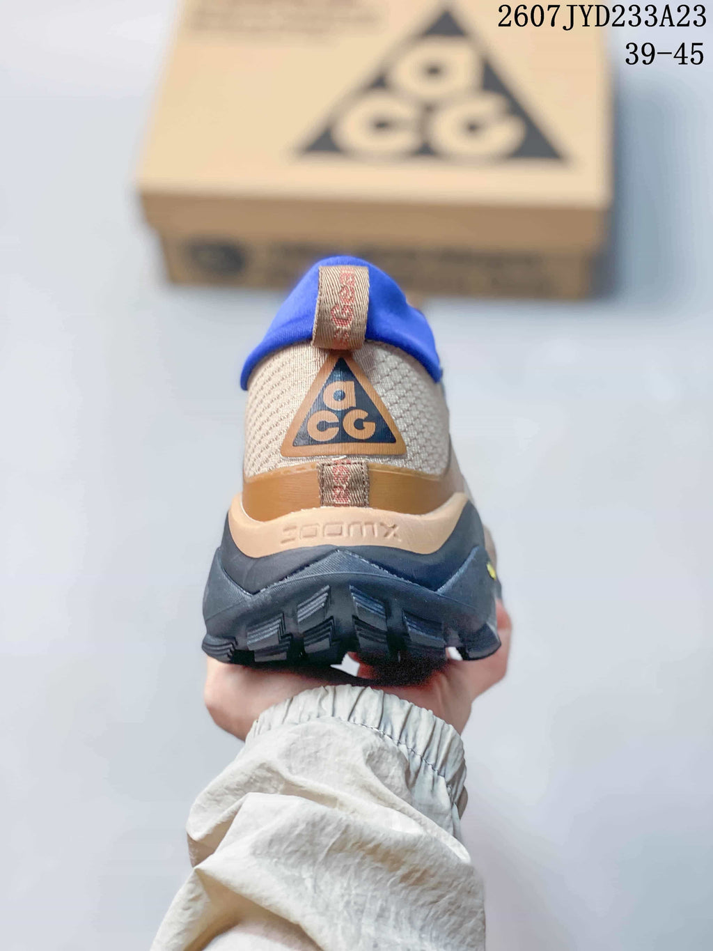 Nike ACG Mountain Fly GTX SE Sneakers Tan Blue 712530RRY