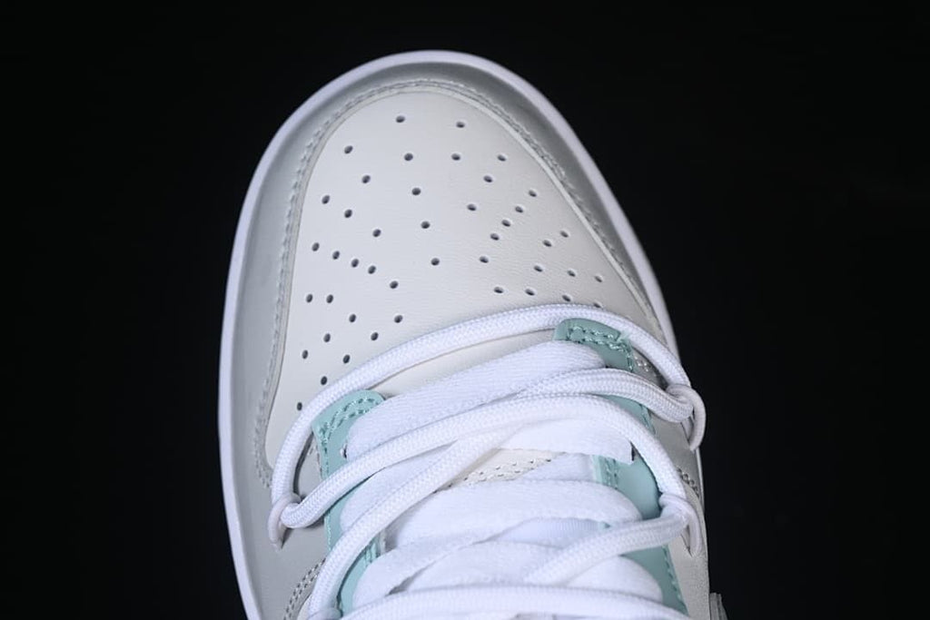 Nike SB Dunk Low White Grey Sneakers HF0730-160